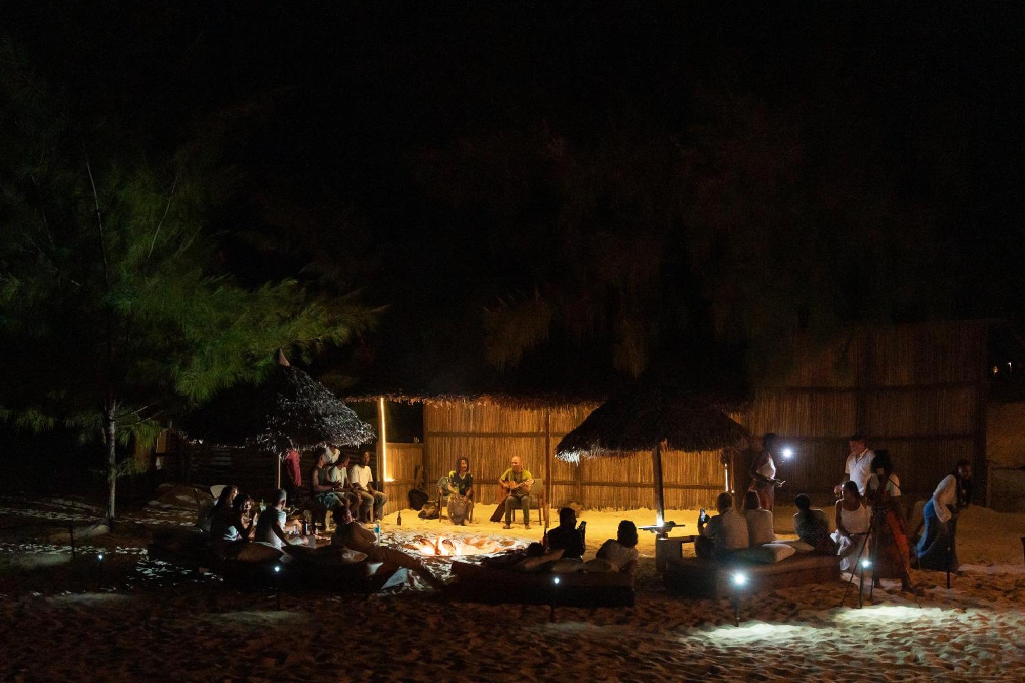 Madakitecamp Hotel Antsiranana Luaran gambar