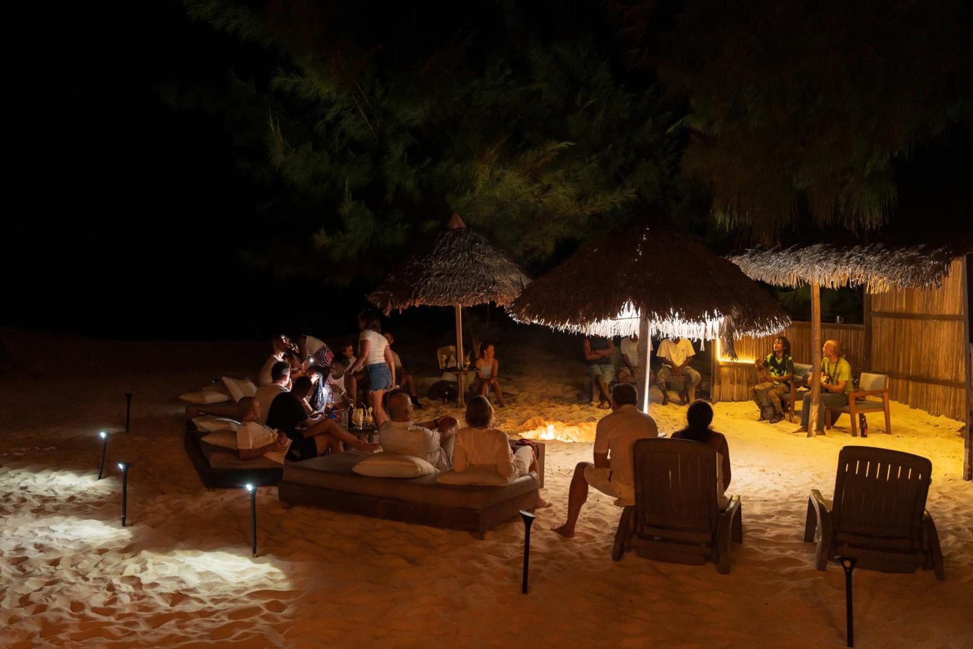 Madakitecamp Hotel Antsiranana Luaran gambar